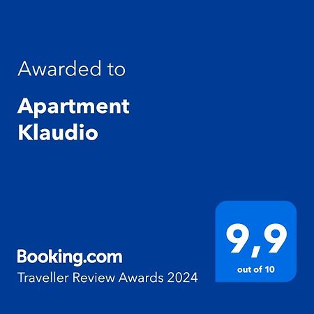 Apartment Klaudio Senj  Buitenkant foto
