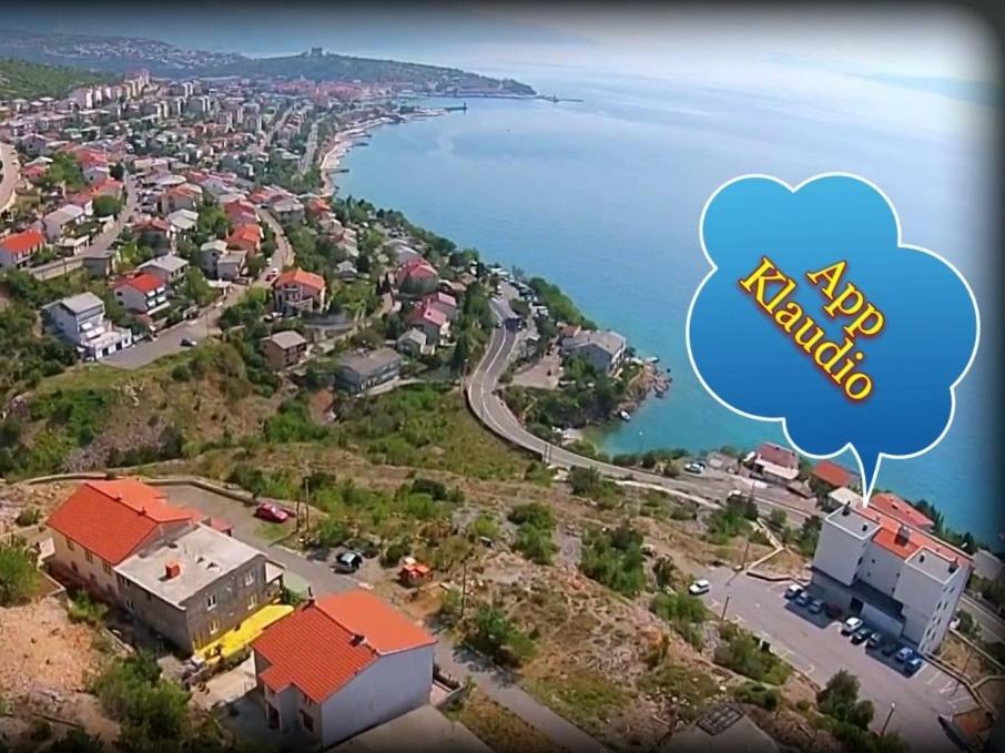 Apartment Klaudio Senj  Buitenkant foto