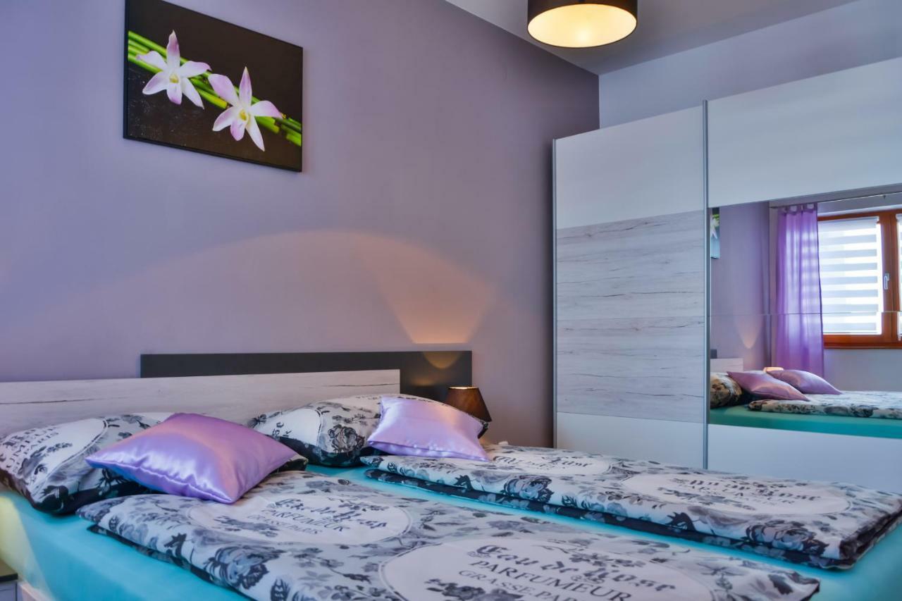 Apartment Klaudio Senj  Buitenkant foto