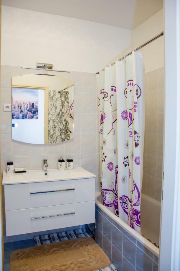 Apartment Klaudio Senj  Buitenkant foto