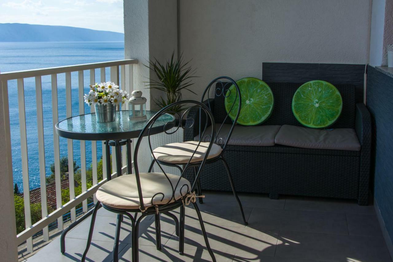 Apartment Klaudio Senj  Buitenkant foto