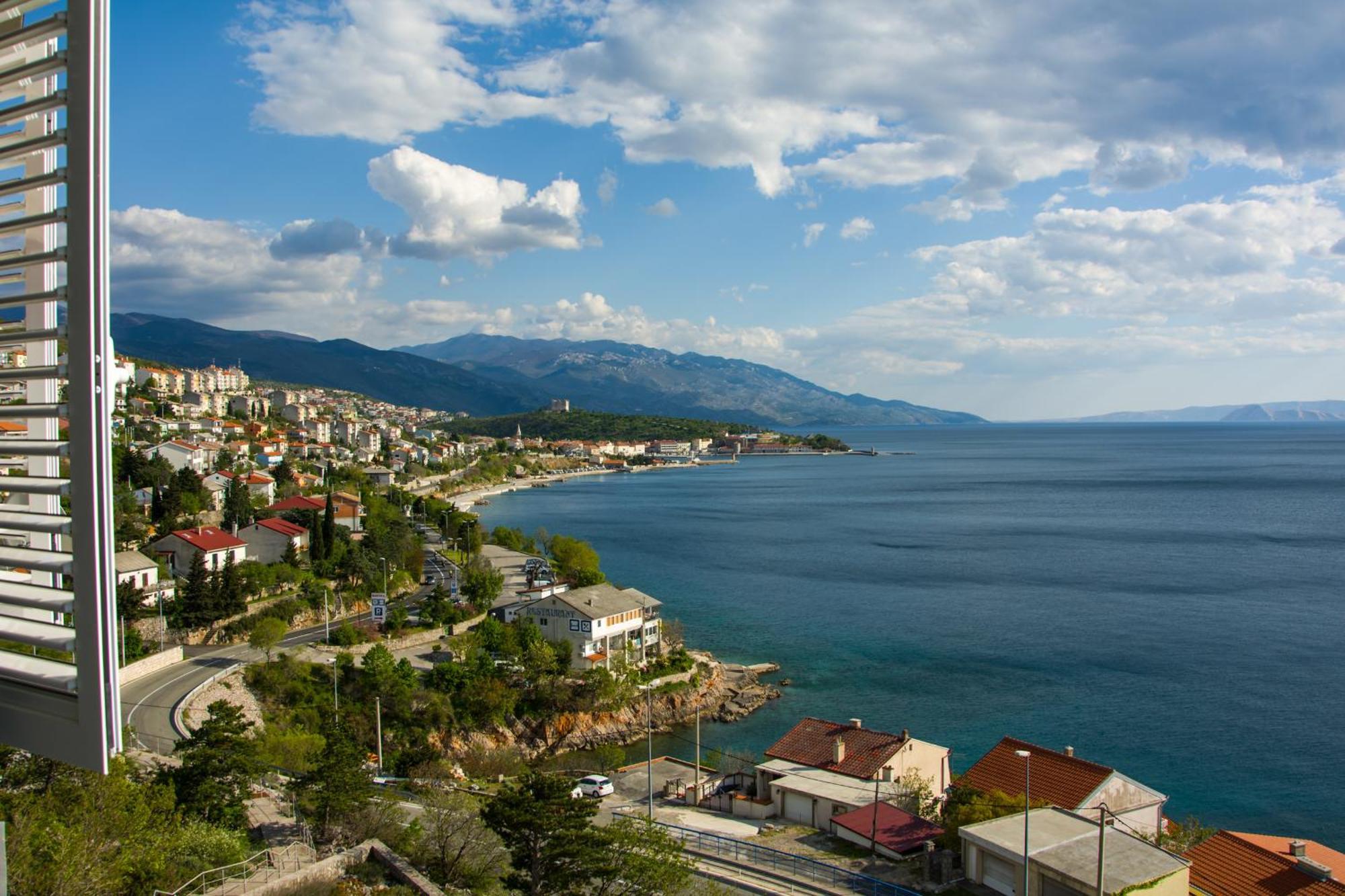 Apartment Klaudio Senj  Buitenkant foto